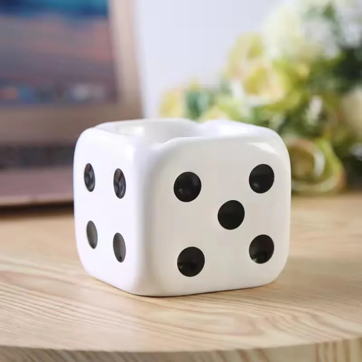 CERAMIC DICE ASHTRAY