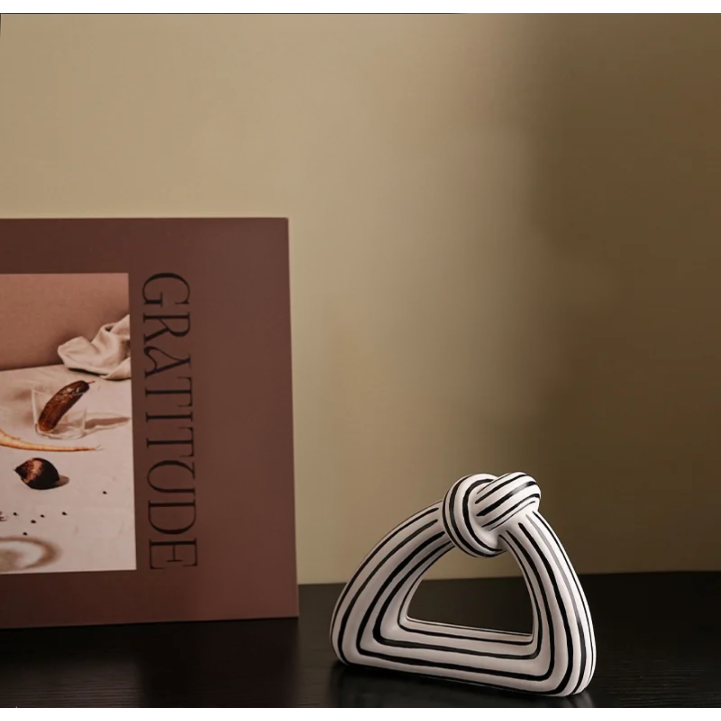 STRIPED KNOT ORNAMENT