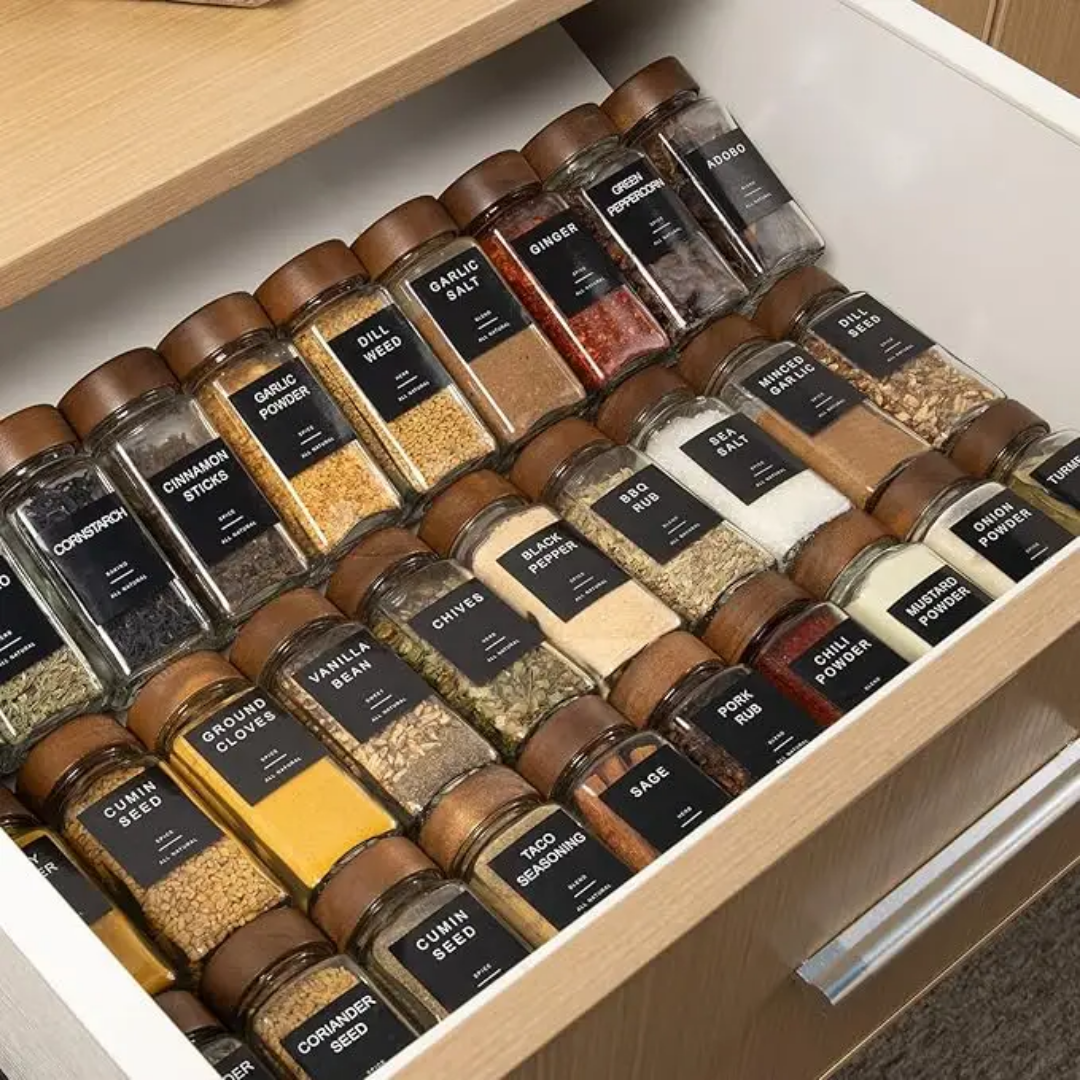 Set of 24 spice jars with acacia wood lid