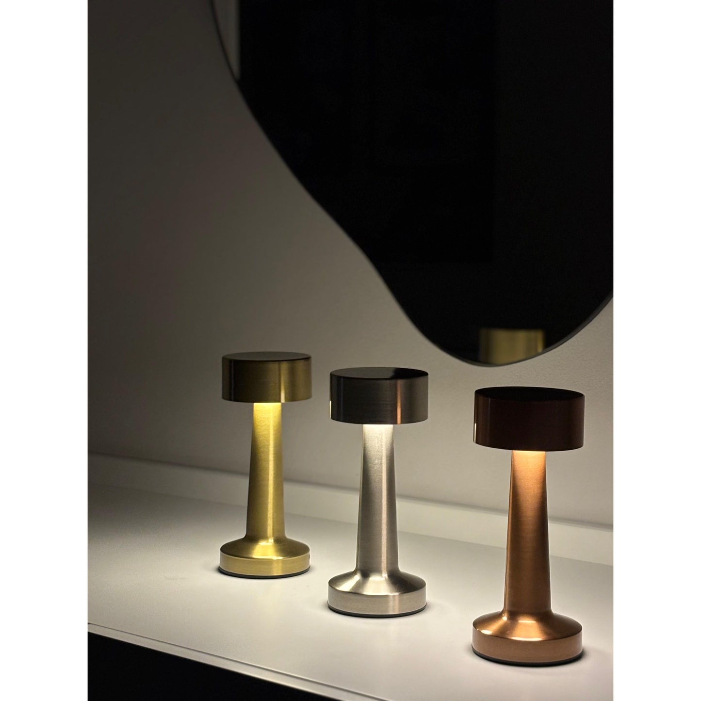 RECHARGEABLE LAMP