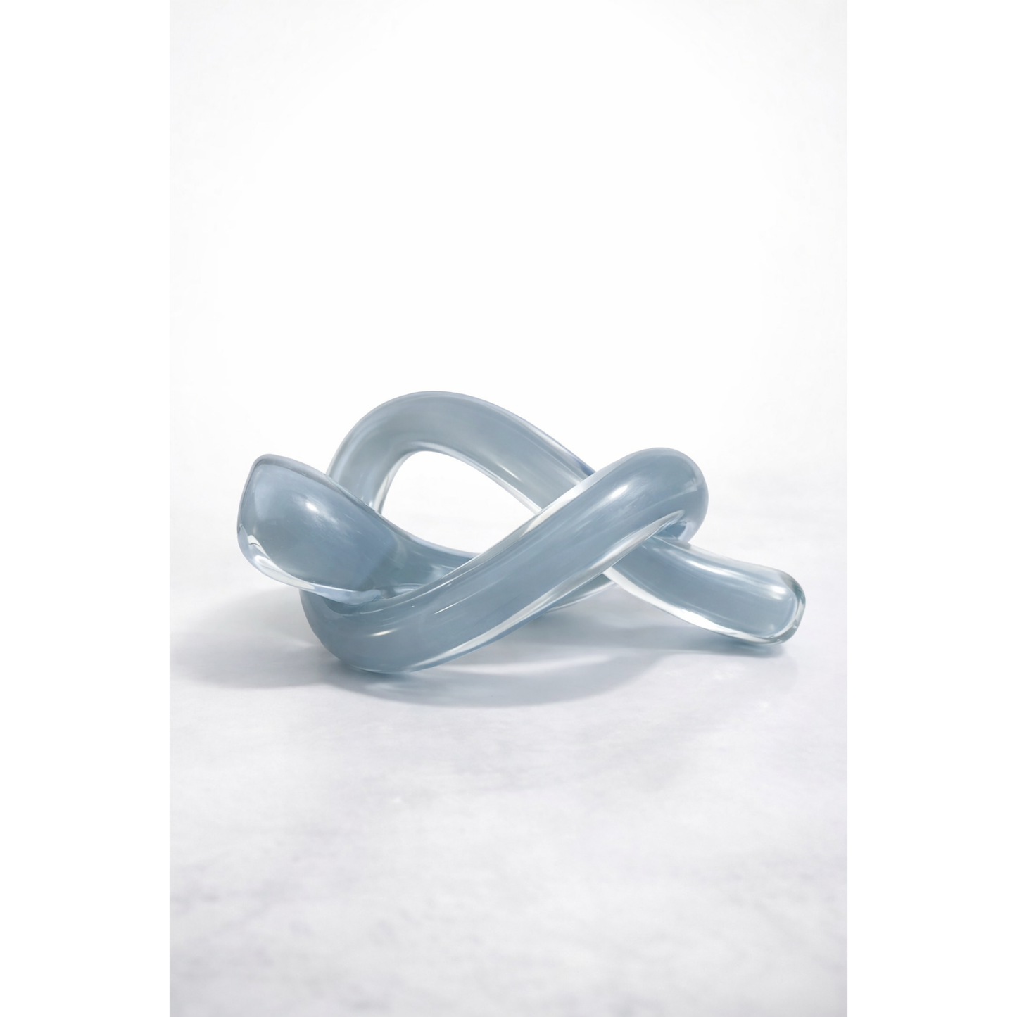 GREY KNOT GLASS DECORATION