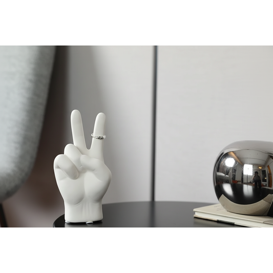 CERAMIC PEACE FIGURE 15*8 CM