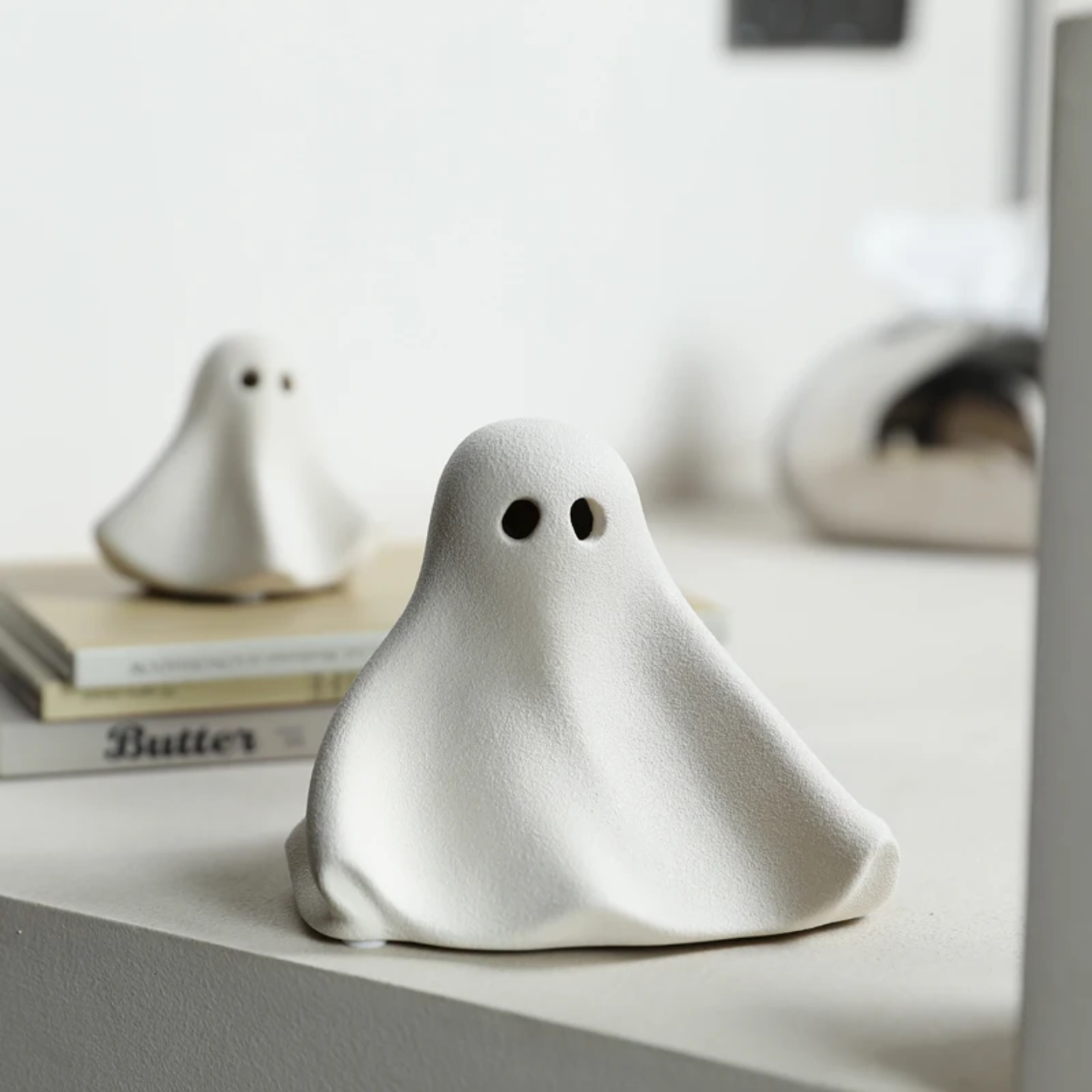 CERAMIC GHOST FIGURE