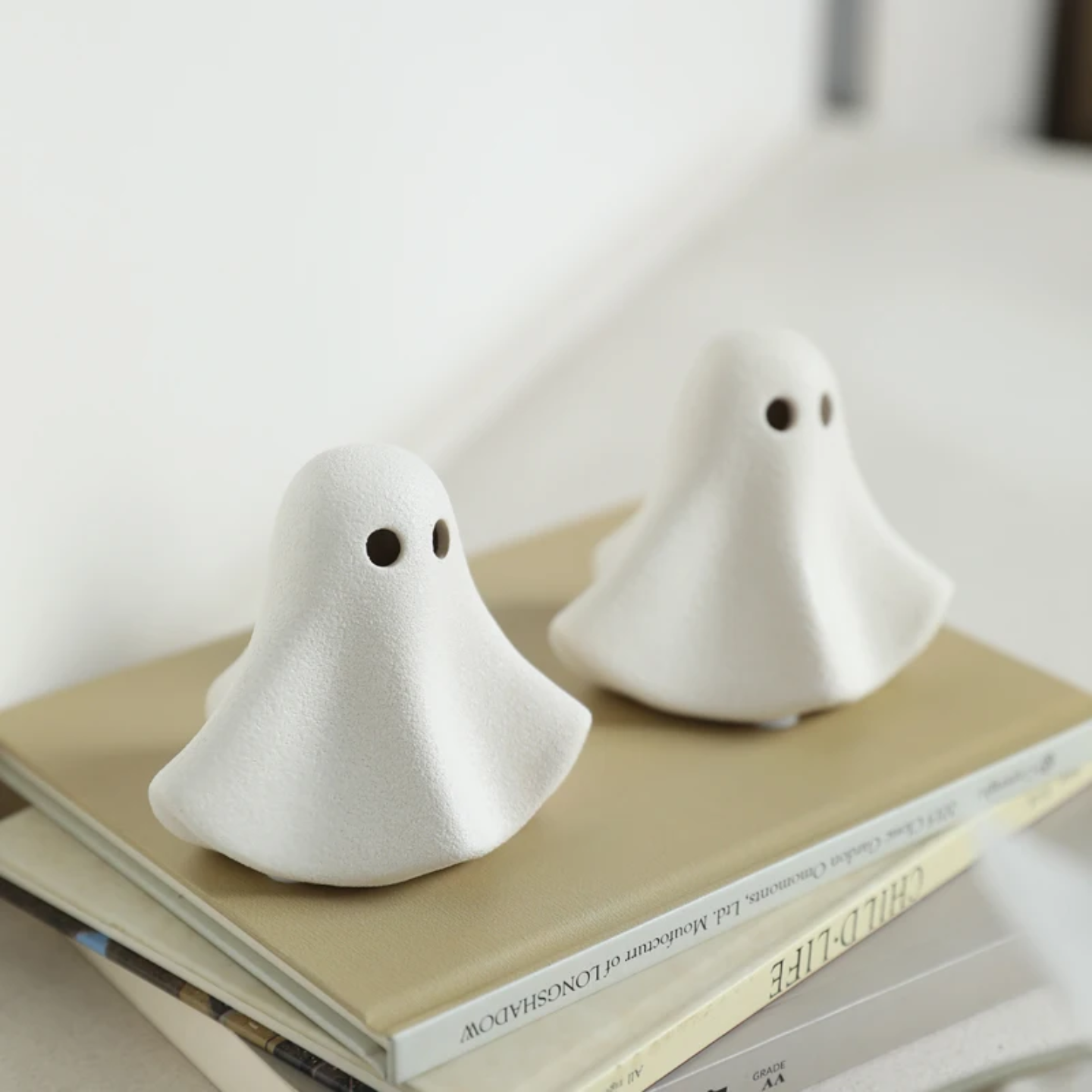 CERAMIC GHOST FIGURE