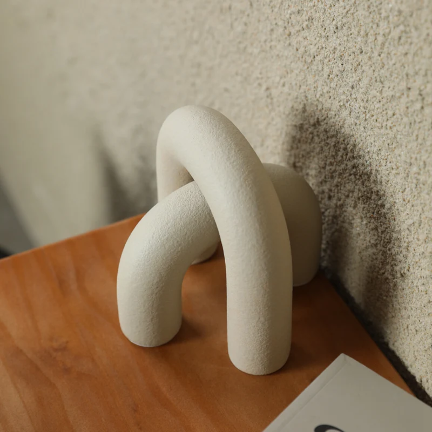MODERN CERAMIC SHAPE