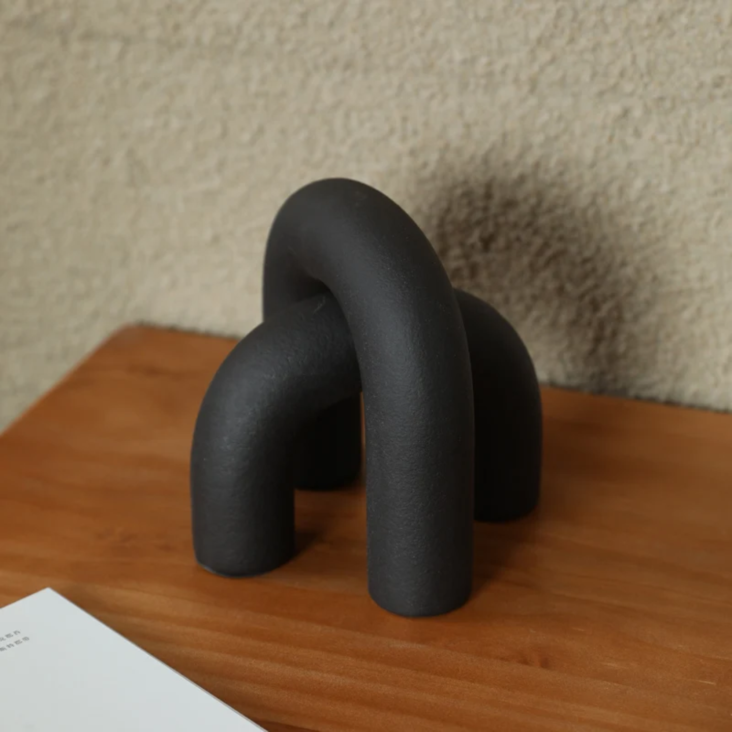 MODERN CERAMIC SHAPE