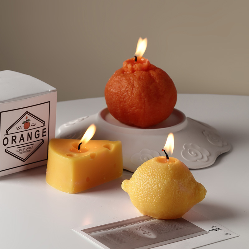 ORANGE SCENTED CANDLE