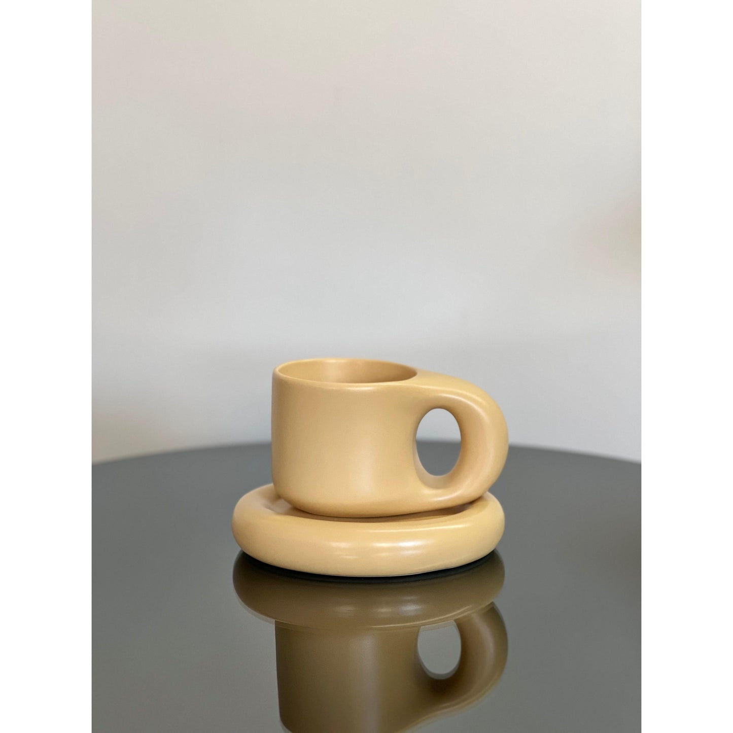 MODERN DESIGN MUG WITH PLATE 300 ml