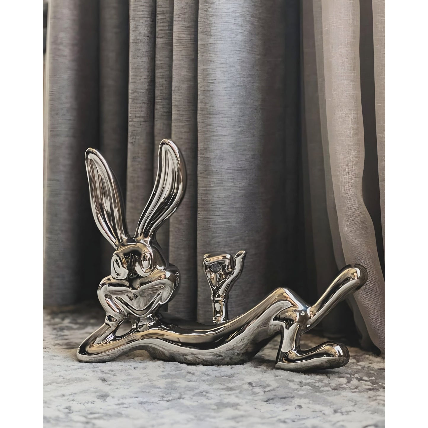 SILVER BUGS BUNNY