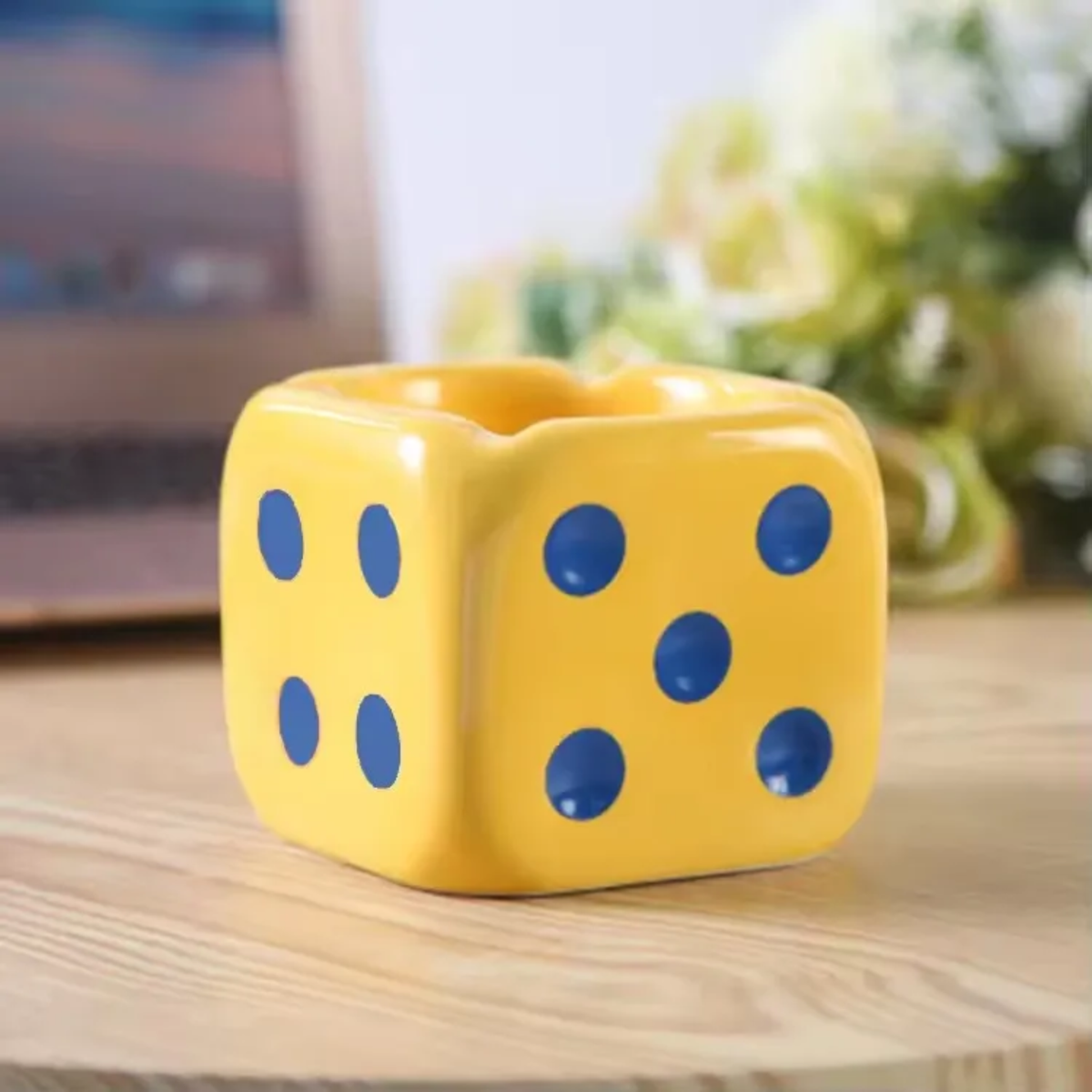 CERAMIC DICE ASHTRAY