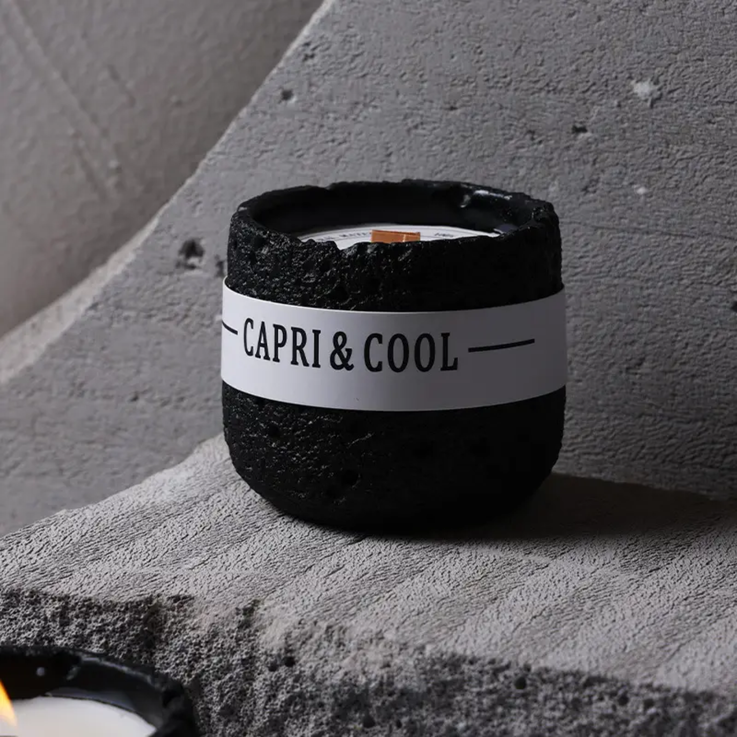 SCENTED CANDLE