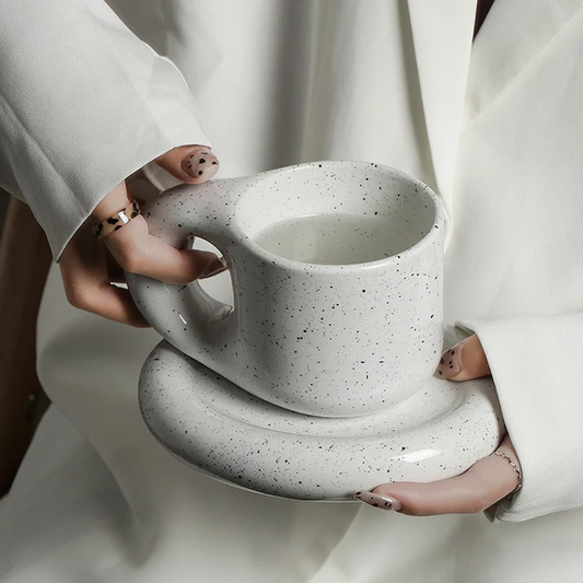 MODERN MUG WITH PLATE
