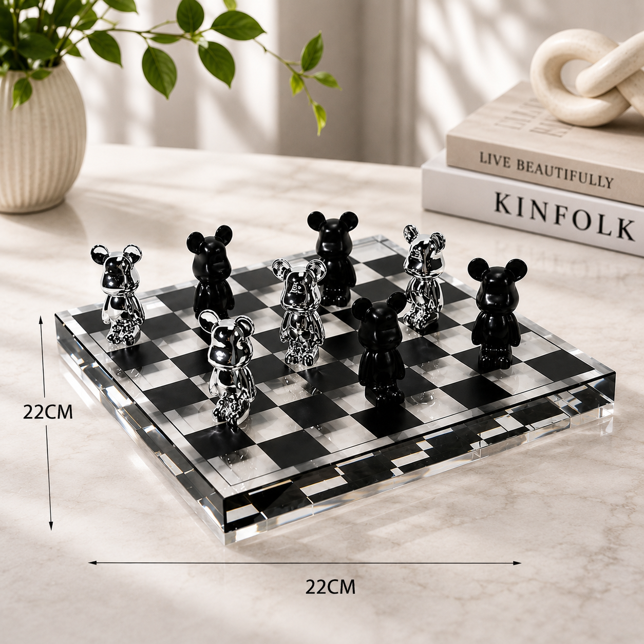 CRYSTAL CHESSBOARD WITH BEARS FIGURES