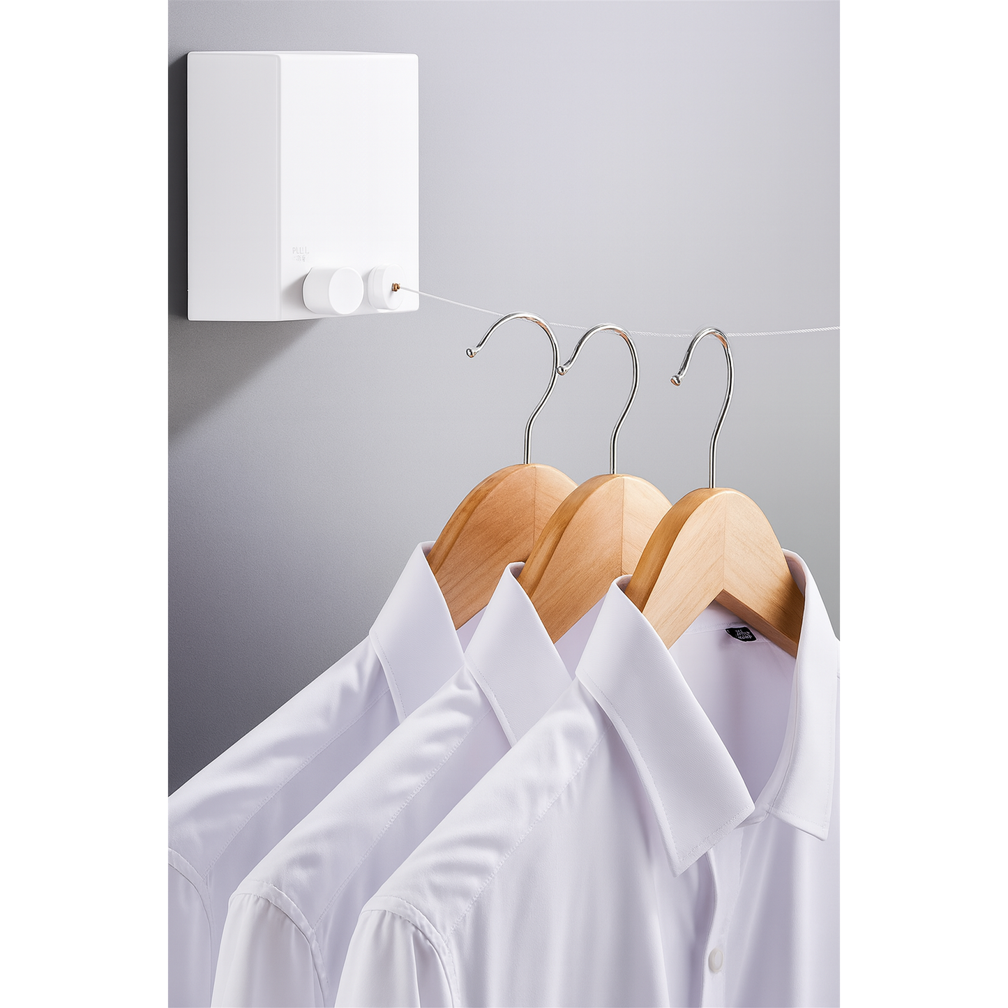 RETRACTABLE CLOTHESLINE WITH ADJUSTABLE ROPE STRING