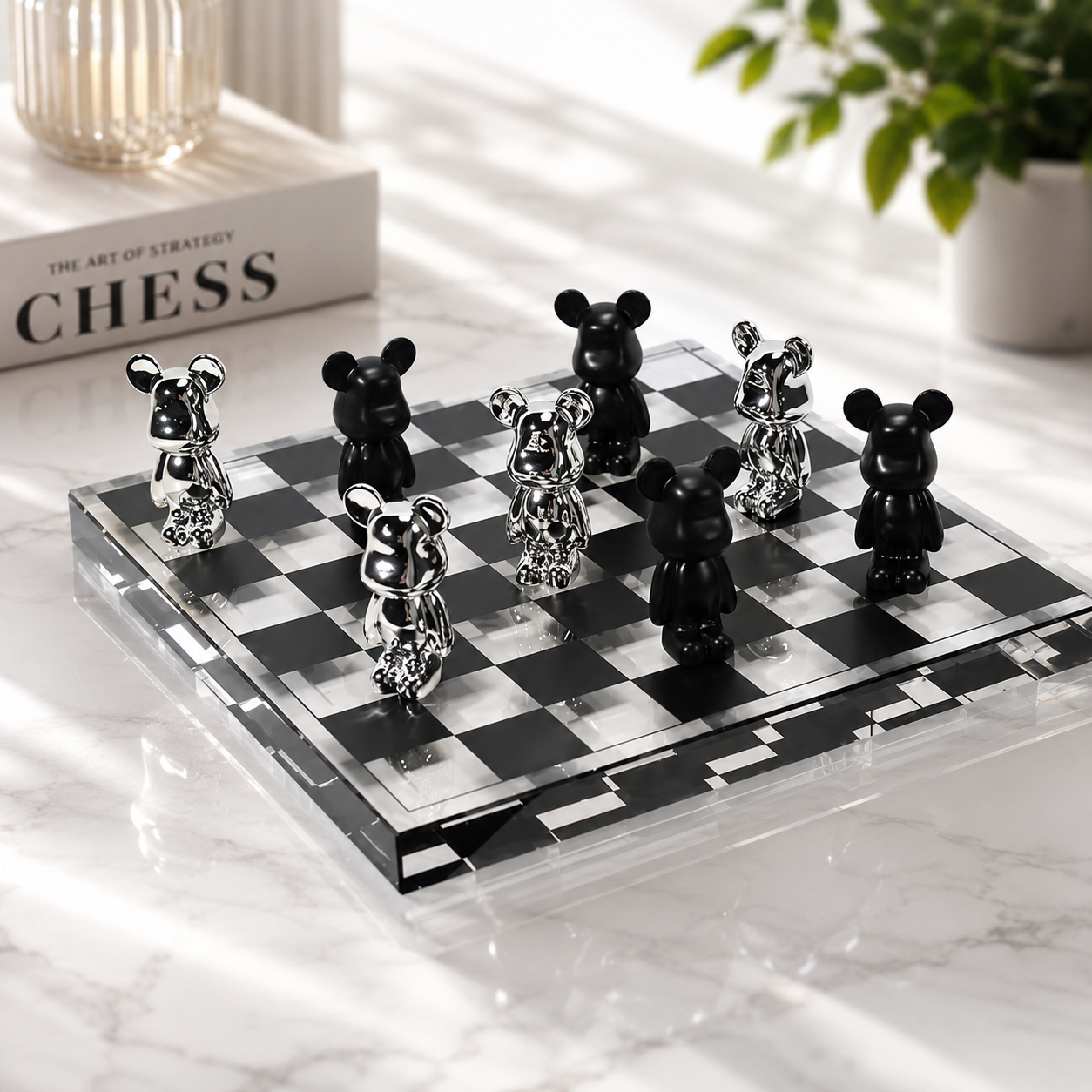 CRYSTAL CHESSBOARD WITH BEARS FIGURES