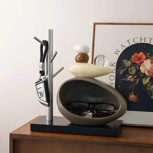 KEY STORAGE WITH CRYSTAL BALL