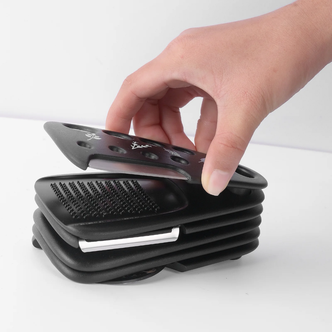 6 IN 1 KITCHEN TOOLS GADGET