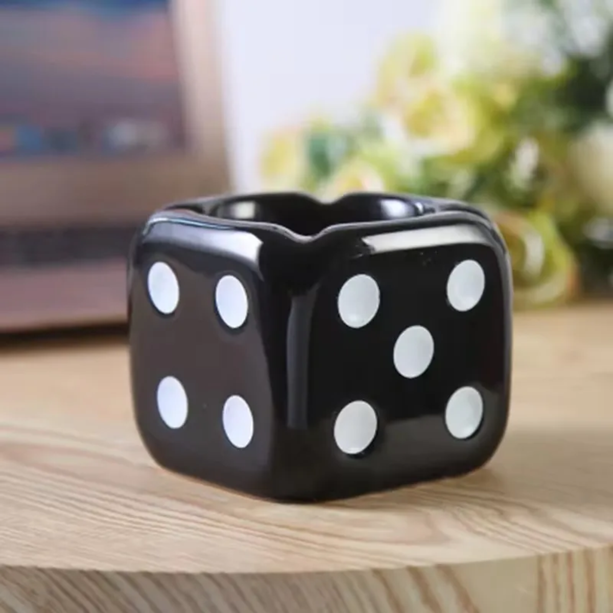CERAMIC DICE ASHTRAY