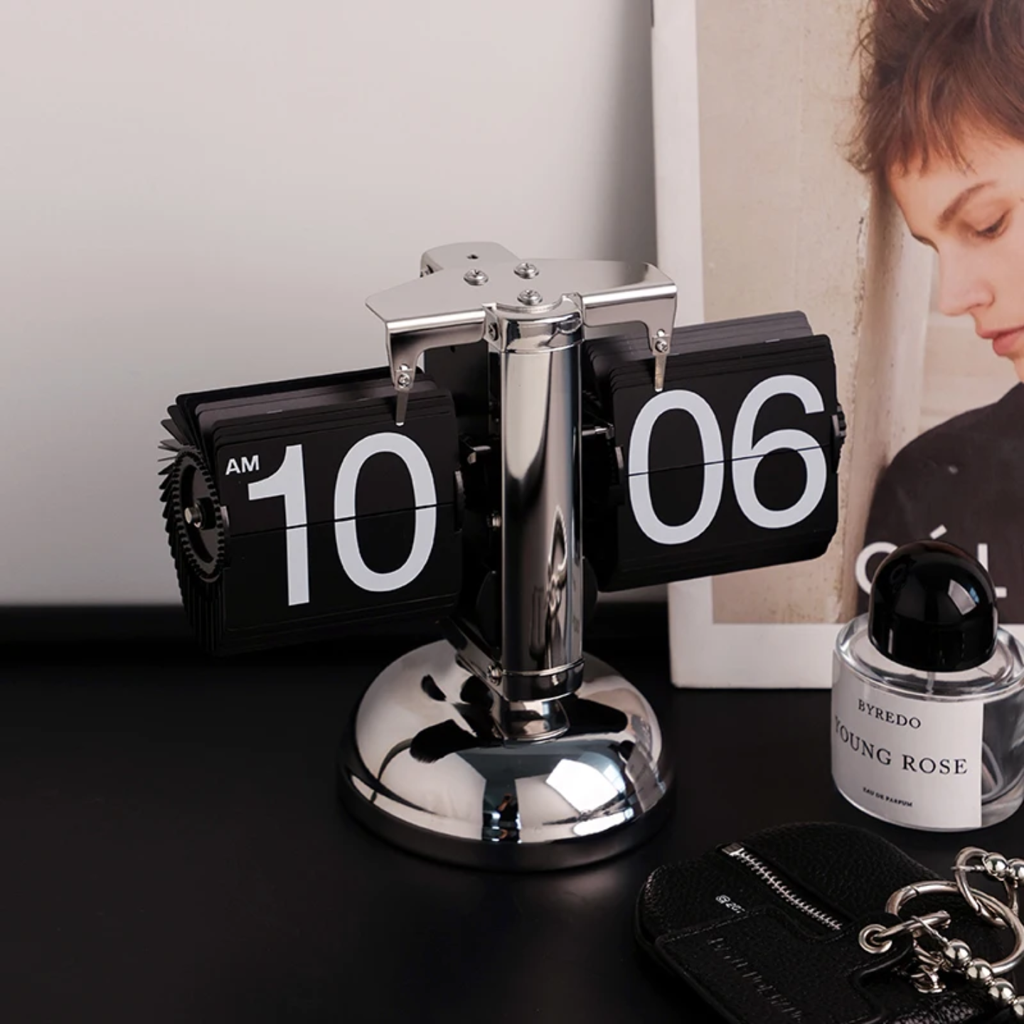 DIGITAL FLIP-PAGE DESK CLOCK