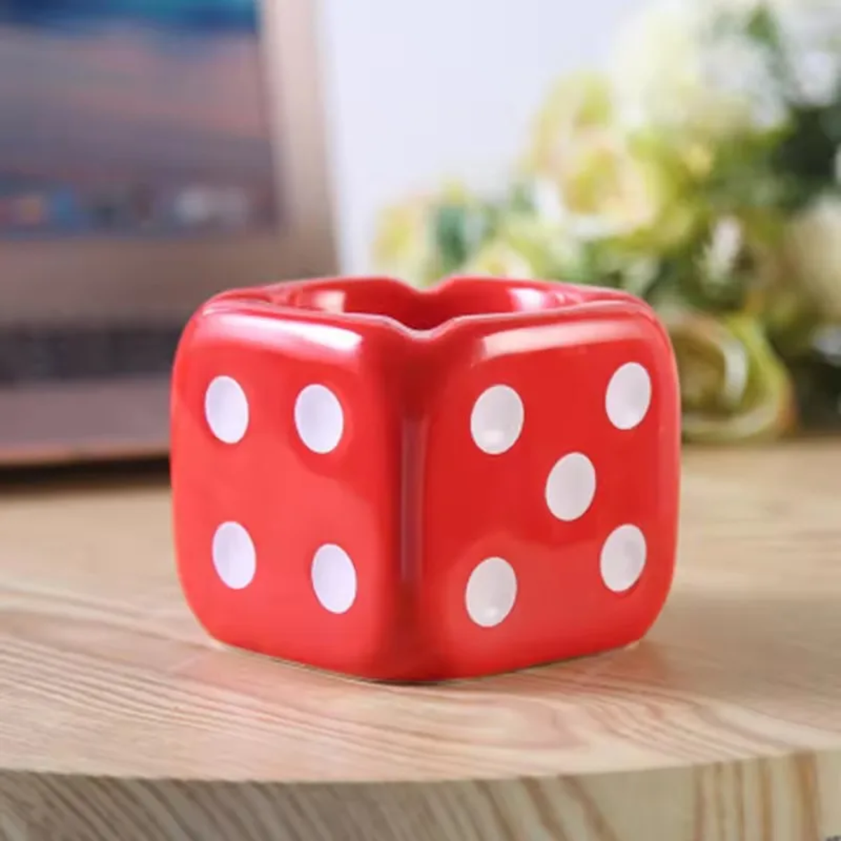CERAMIC DICE ASHTRAY